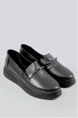 Туфли черные с украшением больших размеров