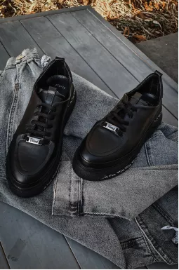 Туфли черная кожа на танкетке с орнаментом больших размеров