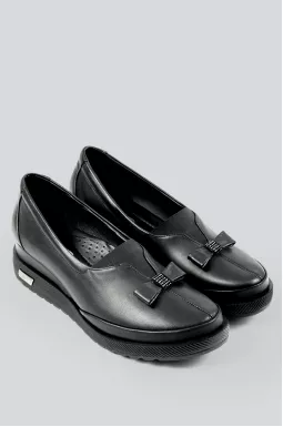 Туфлі на танкетці з прикрасою великих розмірів