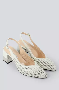 Туфли кремовые на каблуке больших размеров