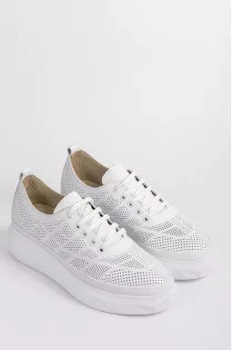 Білі туфлі із перфорованої шкіри великих розмірів