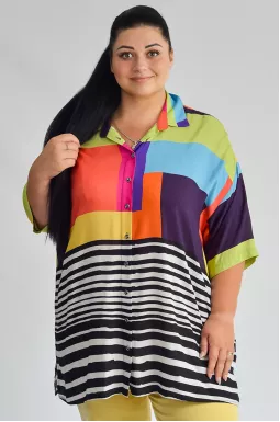 Яскрава туніка-сорочка з геометричним принтом великих розмірів