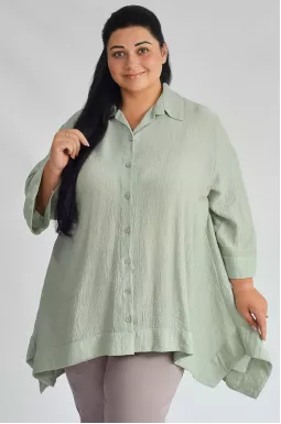 Туніка-сорочка з жатої тканини та асиметричним низом великих розмірів