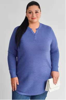 Туніка з рельєфною в’язкою і декоративною прикрасою великих розмірів