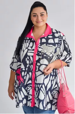 Туніка з абстрактним принтом та рожевими акцентами великих розмірів