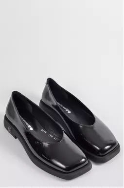 Классические черные лакированные туфли на каблуке больших размеров