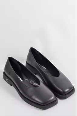 Классические черные кожаные туфли на каблуке больших размеров