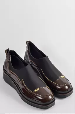 Лаковані туфлі шоколадного кольору з текстильним верхом великих розмірів