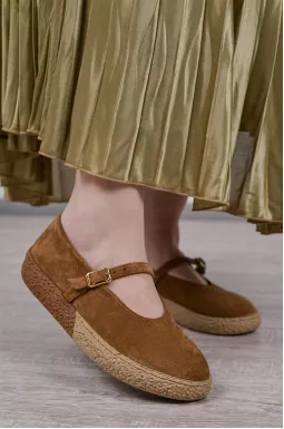 Коричневые замшевые туфли с ремешком и на танкетке больших размеров