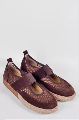 Туфлі з замшевими деталями та сітчастим дизайном великих розмірів