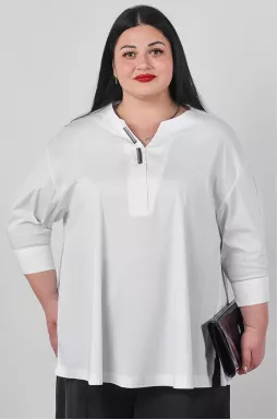 Туніка коротка в білому кольорі з декоративними прикрасами великих розмірів
