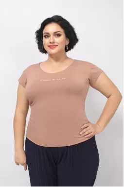 Футболка трикотажная в лаконичном дизайне супер батал