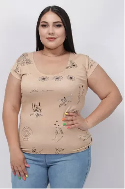 Футболка трикотажна в принт з глибокою горловиною батал