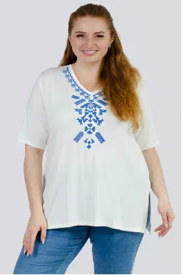 Футболка з вишивкою великих розмірів