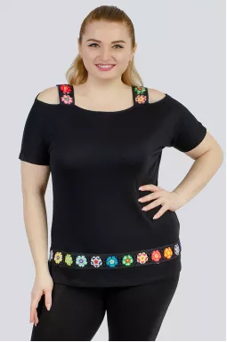 Футболка декорована квітами великих розмірів