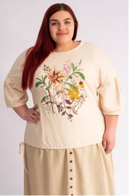 Блуза короткая с принтом и вышивкой больших размеров