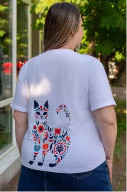 Футболка с котиком в орнамент больших размеров