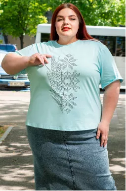 Футболка в этно-стиле больших размеров