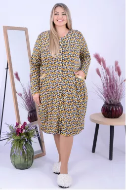 Халат вкорочений з ґудзиками батал