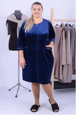 Халат удлиненный однотонный с карманами батал