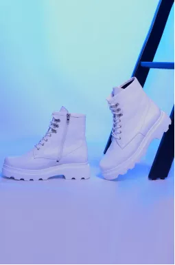 Демисезонные кожаные ботинки больших размеров