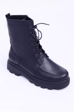 Кожаные ботинки на шнуровке деми больших размеров