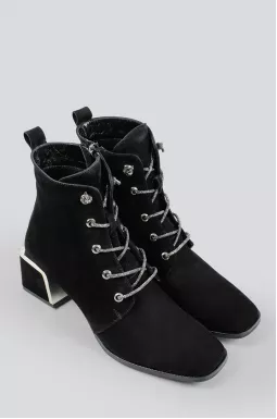 Ботинки замшевые с серебристыми шнурками больших размеров