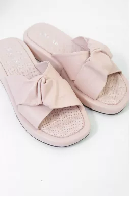 Шлепанцы кожаные пудра больших размеров