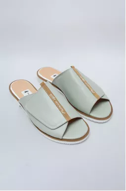 Шльопанці шкіряні на липучках великих розмірів