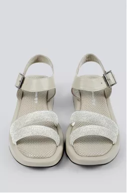 Сандалі кольору візон зі стразами великих розмірів