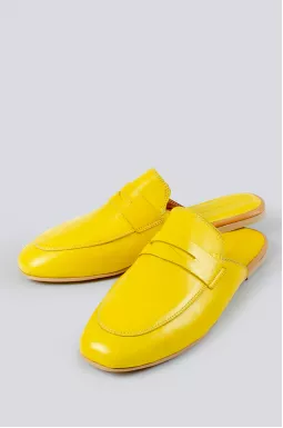 Яркие мюли больших размеров