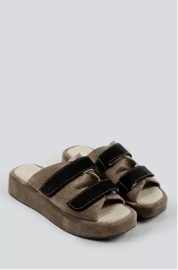 Шлепанцы замшевые на широкую ножку больших размеров