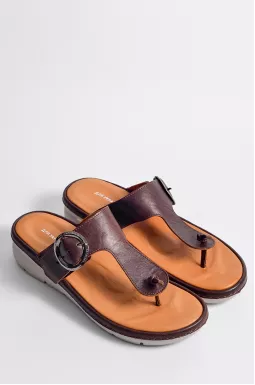 Шлепанцы коричневые с металлической пряжкой больших размеров