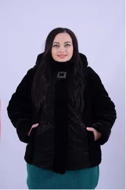 Стильний кожушок мутон батал