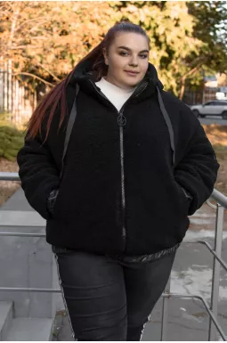 Шуба на молнии с украшением батал