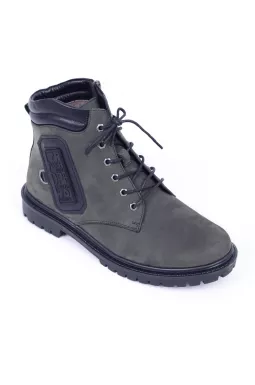 Зимние ботинки с нашивкой больших размеров