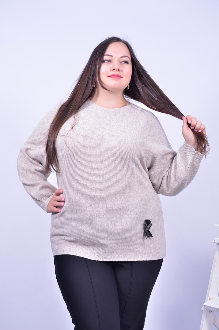 Джемпер с аксессуаром батал