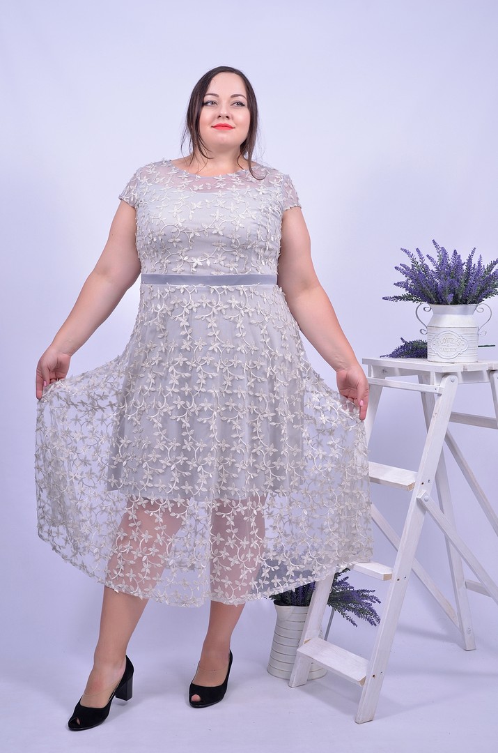 Сукня ніжна святкова супер батал