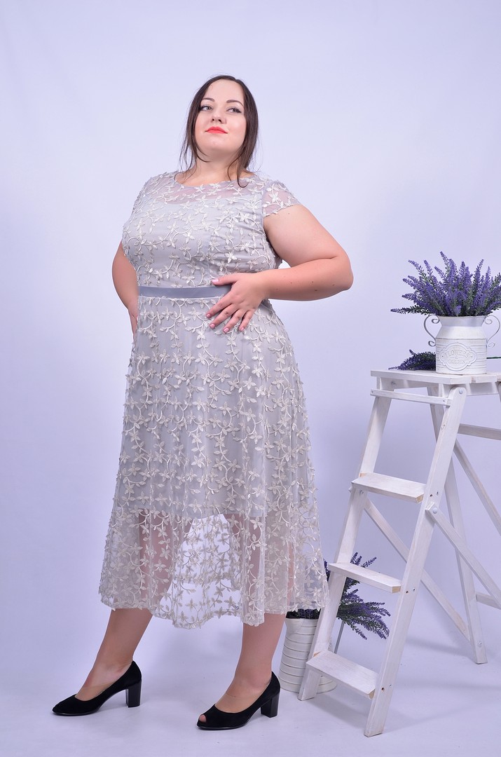 Сукня ніжна святкова супер батал