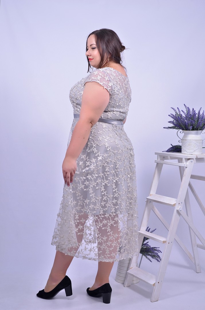 Сукня ніжна святкова супер батал