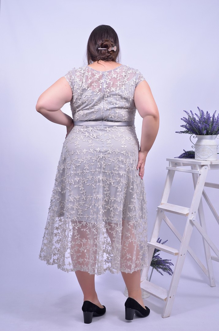 Сукня ніжна святкова супер батал