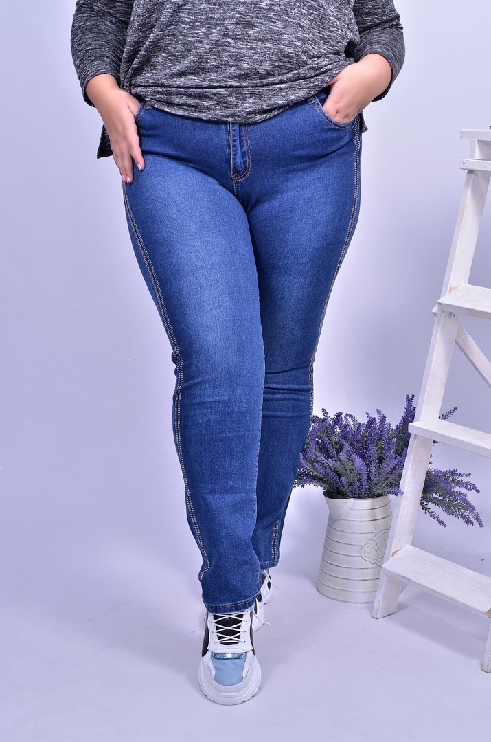 Джинси завужені зі стразами