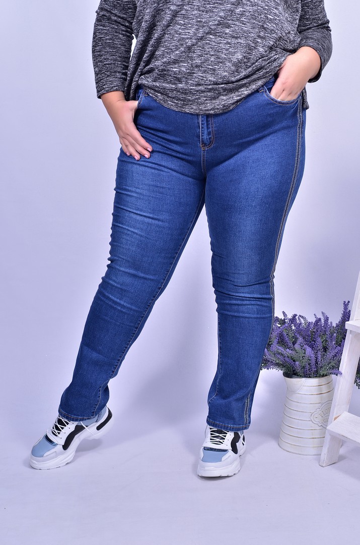 Джинси завужені зі стразами