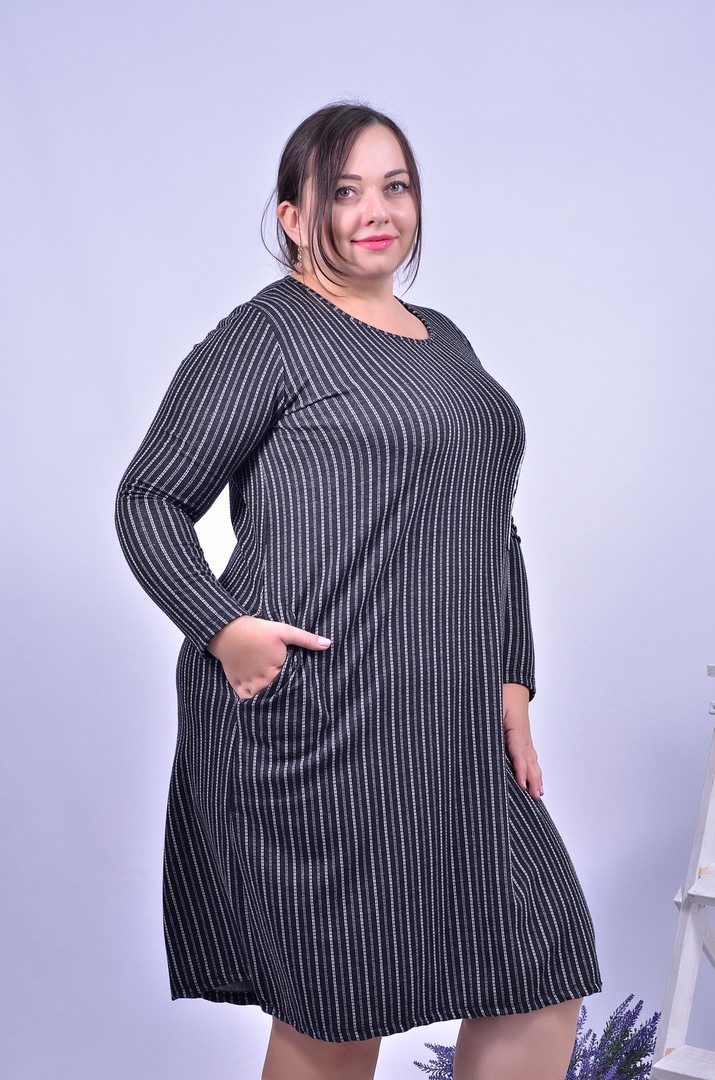 Сукня повсякденна у смужку батал