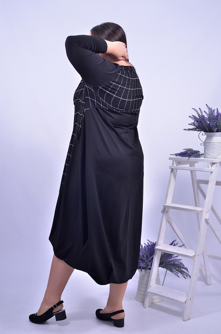 Платье трикотажная макси супер батал