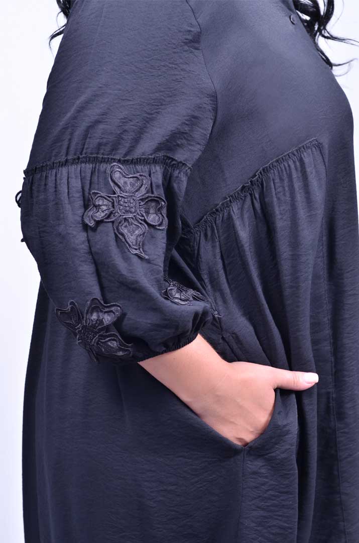 Класична сукня з кишенями батал