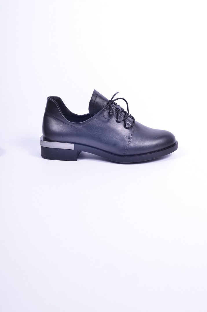 Туфли кожаные на шнуровке больших размеров