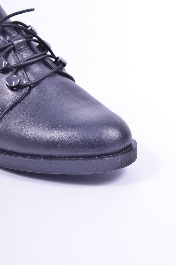 Туфли кожаные на шнуровке больших размеров