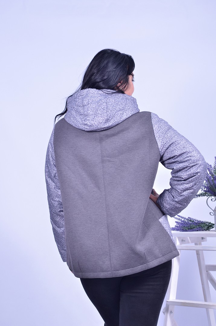 Куртка коротка з капюшоном супер батал