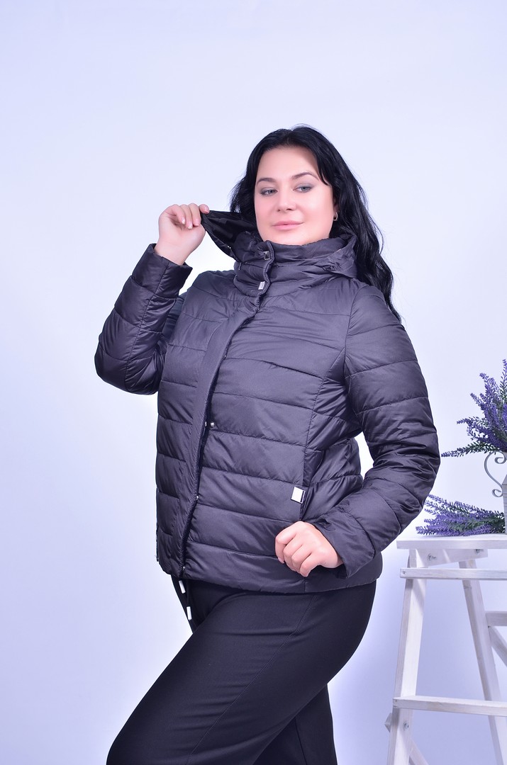 Куртка коротка з капюшоном супер батал